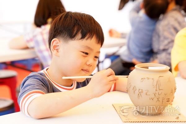 [크기변환]2024 광주 왕실도자 컨퍼런스 (4).jpg