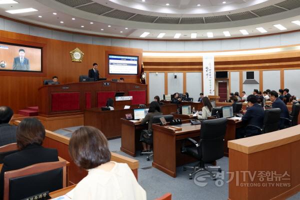[크기변환]240422 보도자료 (제284회 임시회 개회)-사진1.JPG