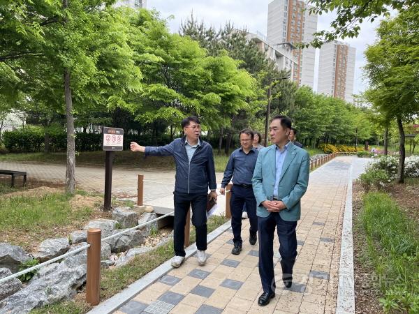 [크기변환]1-1 평택시 스마트 그린도시 조성사업 준공 현장확인 나서.jpg