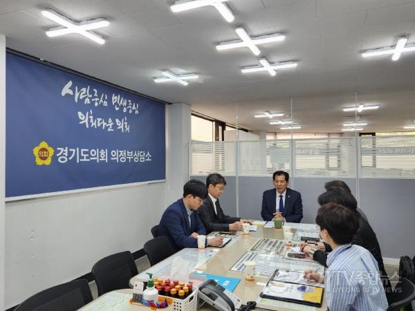 [크기변환]240423 이영봉 의원, 경기도체육회.경기도장애인체육회 북부지원센터 개소 관련 업무협약 계획안 보고회 가져.jpg