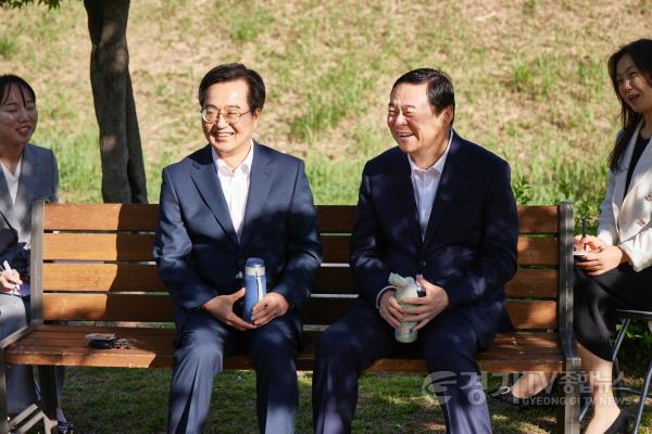 [크기변환]하오펑 랴오닝성 당서기 면담(2).jpg