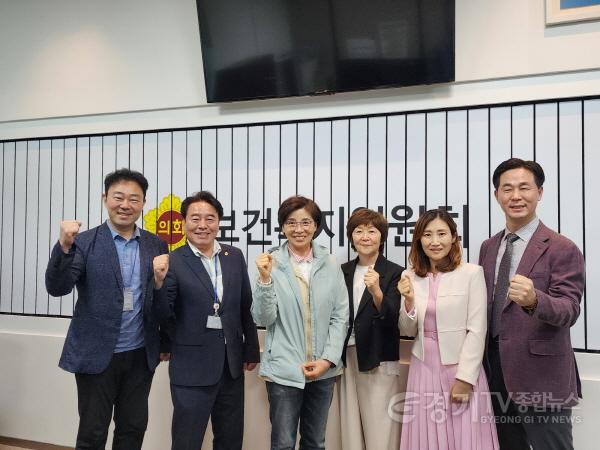 [크기변환]240502 김동규 의원, 간병비 부담 덜기 위해 더 노력할 것 (1).jpg