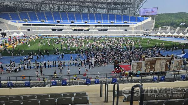 [크기변환]1-1. 지난 4일 용인미르스타디움에서 열린 용인특례시 어린이날 대축제.jpg