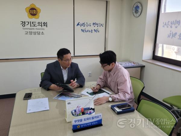 [크기변환]240503 변재석 의원, 덕양 ‘도래울중 앞 교통현안 해결 위한 정담회’ 개최 (1).jpg