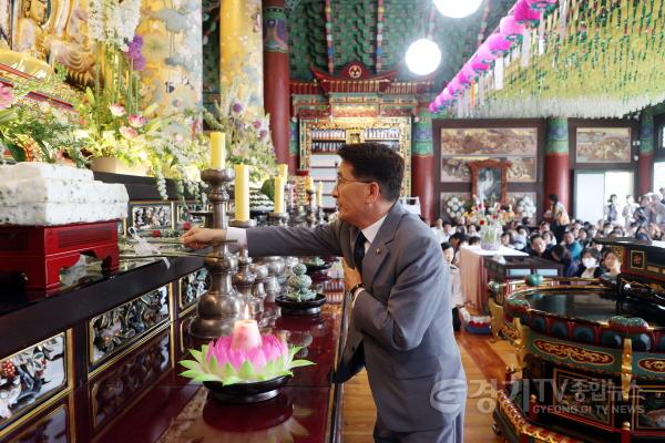 [크기변환]김기정 의장, 부처님오신날 행사 참석 (2).jpg