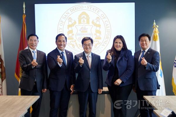 [크기변환]샌디에이고 시장 면담(1).jpg