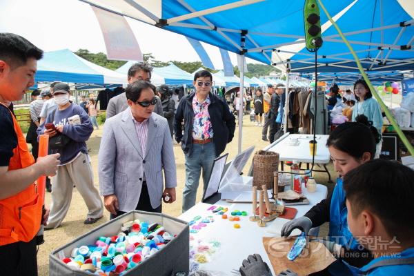 [크기변환](0527)[자원순환과‘2024 남양주 점프벼룩시장 금곡·양정 권역장’ 성료…시민 700여 명 참여(사진2).JPG