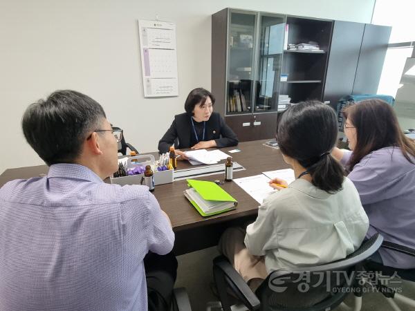 [크기변환]240530 황세주 의원, 경기도 소아응급 및 응급이송 체계 관련 주요 현안 점검 (1).jpg