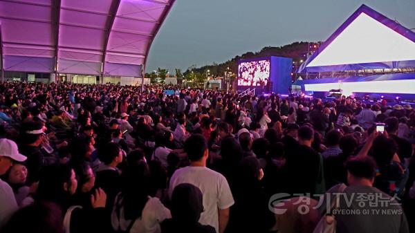 [크기변환]1-8. EDM 공연.jpg