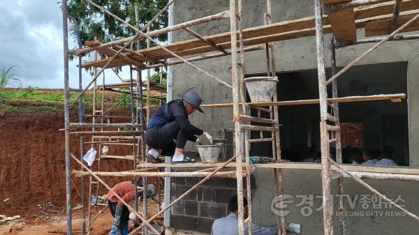 [크기변환]자원봉사센터 해외봉사단 봉사활동1.jpg