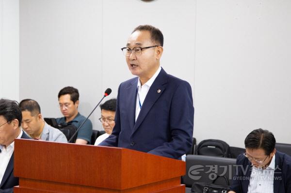 [크기변환]240614 김영민 의원, 교통문화수준 증진을 위한 근거 마련... 道 교통사고율 저감 기대 (2).jpg