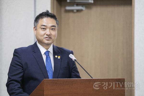 [크기변환]240620_화성시의회 김상균 의원_화성시 흡연 피해방지 조례 일부개정조례안 대표발의_사진1 (1).jpg