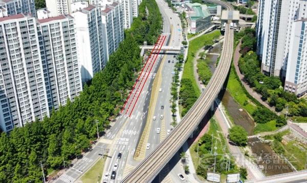 [크기변환]3-2. 구갈교사거리 기흥역방면 우회전차로 추가 공사 후 모습.jpg