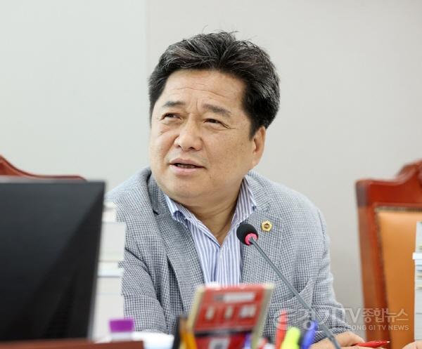 [크기변환]240620 김호겸 의원, 경기도교육청 조원동 청사 공간 재구조화 사업, 만전 기해달라 당부.jpg