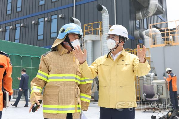 [크기변환]화성 공장화재 현장(3).jpg