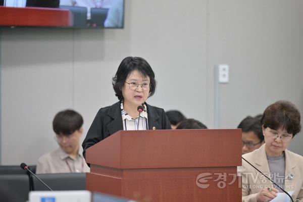 [크기변환]240625 김미리 의원, 학교도서관운영위원회의 독립성 강화를 위한 조례 개정안 상임위 통과(1).jpg