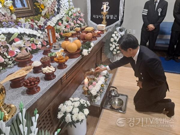 [크기변환]화성 공장화재 사고 희생자 빈소 조문(1).jpg