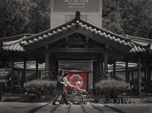 [크기변환]요청3-2024 여주문화 사진 공모전 ⌜여주도자기축제⌟ -(우수)김경이-작품1 (2).jpg