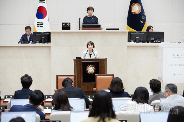 [크기변환]20240701 용인특례시의회, 제284회 임시회 열어…의장 유진선, 부의장 이창식 선출(3).jpg