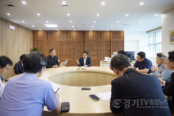 [크기변환]‘이주노동자 지원정책‘ 마련 위한 긴급 대책회의 개최(2).jpg