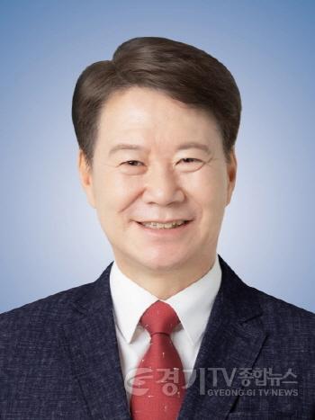 [크기변환]부의장 김재헌.jpg