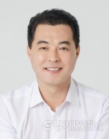 [크기변환]후반기 의회운영위원장 김재국.jpg