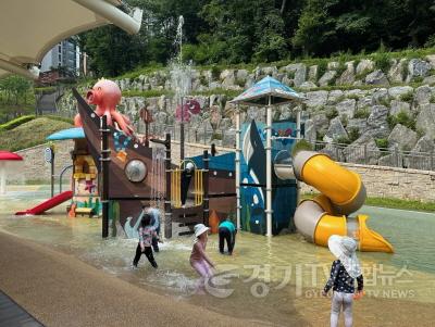 [크기변환]4-2. 13일 개장하는 신봉힐링근린공원 물놀이장.jpg