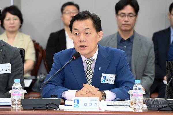 [크기변환]이재준 수원시장, ‘과밀억제권역 규제완화TF위원회’대표위원장 선출(3).jpg