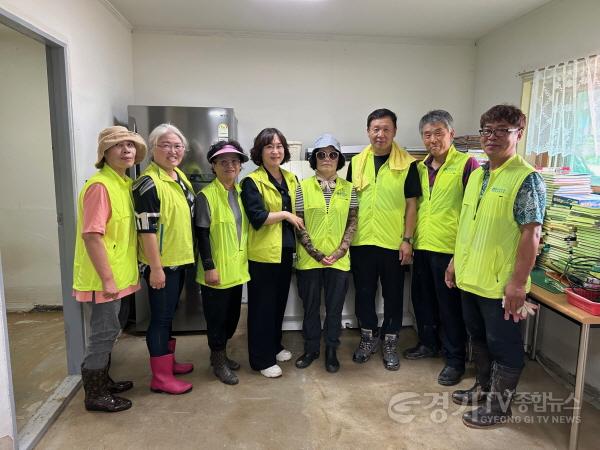 [크기변환]03 양서면 침수 가구 수해 복구 (2).jpg