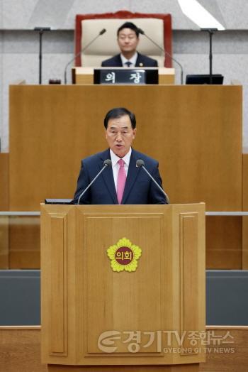 [크기변환]240722 이제영 의원, 제11대 경기도의회 후반기 신설 미래과학협력위원회 초대 위원장 취임 (1).JPG.jpg