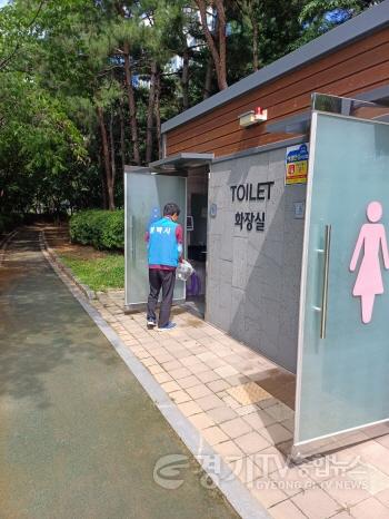 [크기변환]2-2 평택시 집중호우 피해지역 긴급 방역 소독.jpg