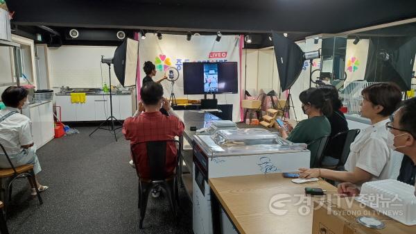 [크기변환][사진자료] 경기도시장상권진흥원, 북서권역 전통시장 디지털 전환 위해 중동사랑시장과 손잡아.jpg