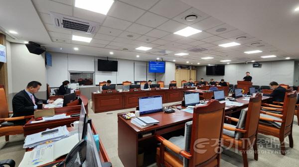 [크기변환]241217 경기도의회 도시환경연구회, 정책연구용역 착수보고회 개최 2.jpg