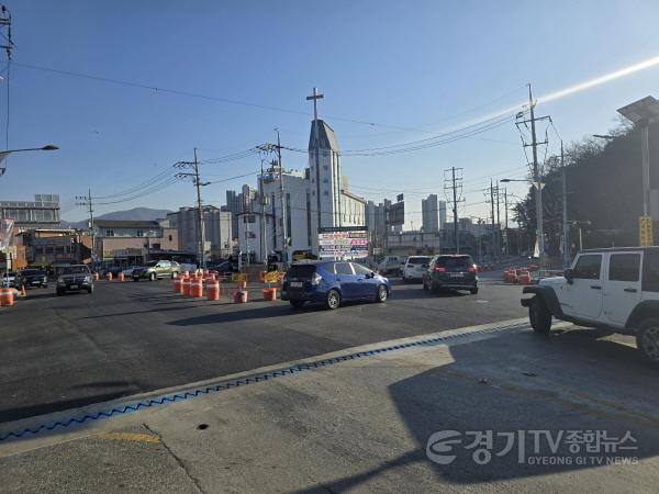 [크기변환]01 양평대교 북단 회전교차로 설치 공사 현장 사진 (2).jpeg