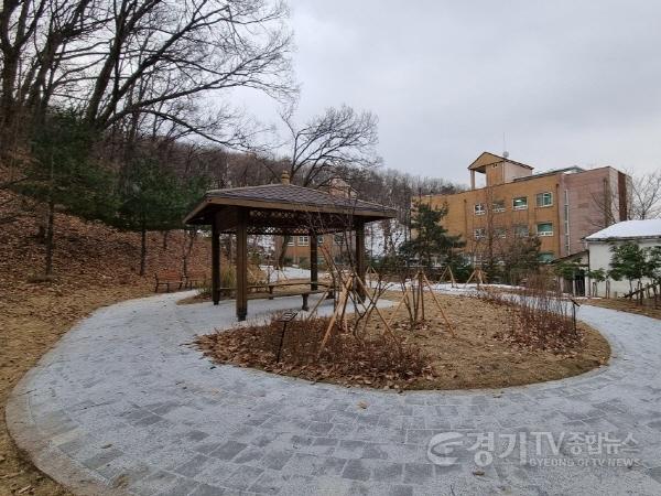 [크기변환]6-2. 용인특례시는 처인구 양지면 주북리 소재 사회복지시설 ‘즐거운 우리집’에 소외계층을 위한 ‘나눔 숲’을 조성했다.jpg