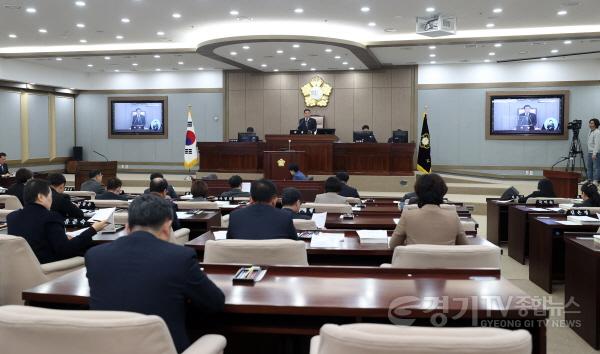 [크기변환]수원시의회 정례회 마무리2.jpg