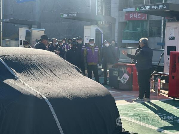 [크기변환]유관1) 오산도시공사, 공영주차장 전기차 화재 대비 소방훈련 실시.jpg