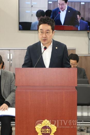 [크기변환]241219 최병선 의원, 경기도 청년소상공인 육성 및 지원에 관한 조례안 상임위 통과 (1).jpg
