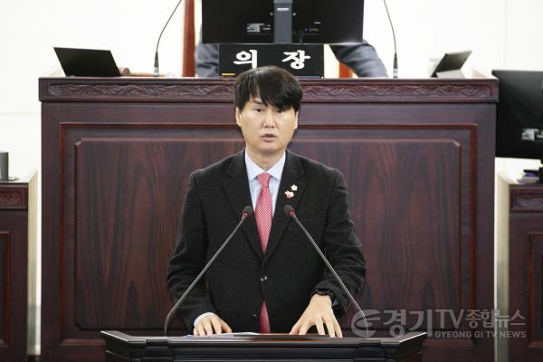 [크기변환]사진 3) 5분 자유발언 진행 중인 송선영 의원.jpg