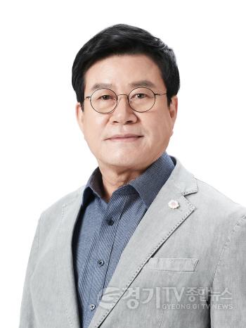 [크기변환]오산시의회 이상복 의장.jpg