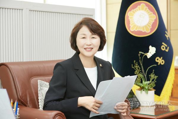 [크기변환]유진선 의장.jpg