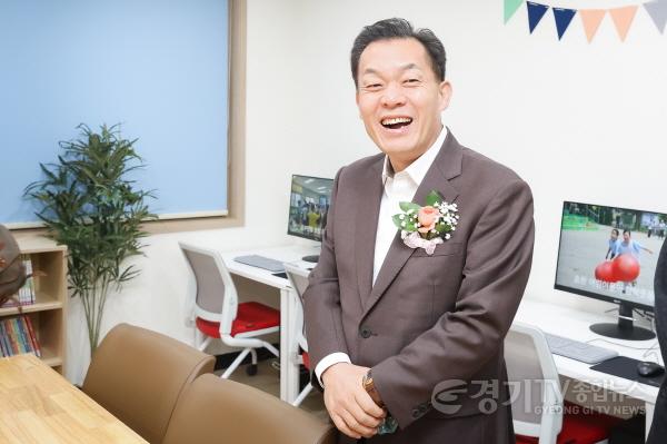 [크기변환]3-1. 수원시, 8번째 청소년자유공간 ‘효원초 청개구리 연못’ 개관.jpg