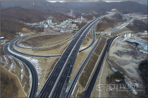 [크기변환]안성~구리 고속도로 개통, 광주시 교통혁신 이끈다.jpg