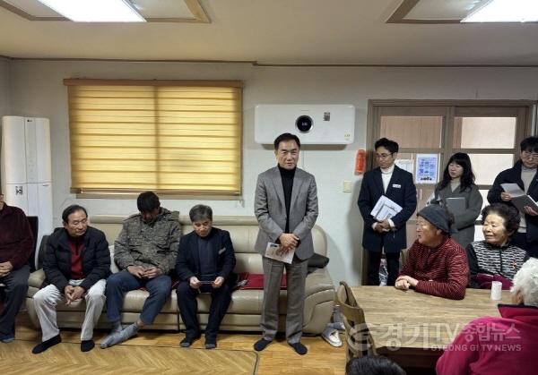 [크기변환]2-1 정장선 평택시장 한파쉼터 방문.jpg