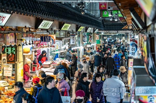 [크기변환]1-3. 수원에서 즐기는 설 연휴 “더 알뜰하게! 더 풍성하게!”.jpg