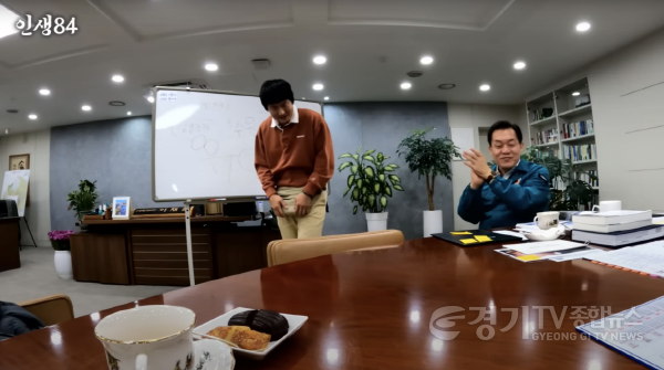 [크기변환]2-1. 수원시 홍보가 확 달라졌다! 반응은 뜨겁다!.png