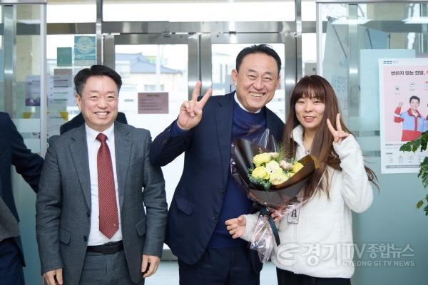 [크기변환]01-여주시, 이충우 여주시장, 2025년 을사년(乙巳年) 새해 시민과의 대화 성황리에 마쳐(직원들과의 소통).jpg