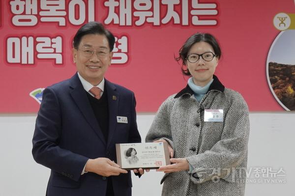 [크기변환]01-3 홍보대사 위촉 사진.jpg