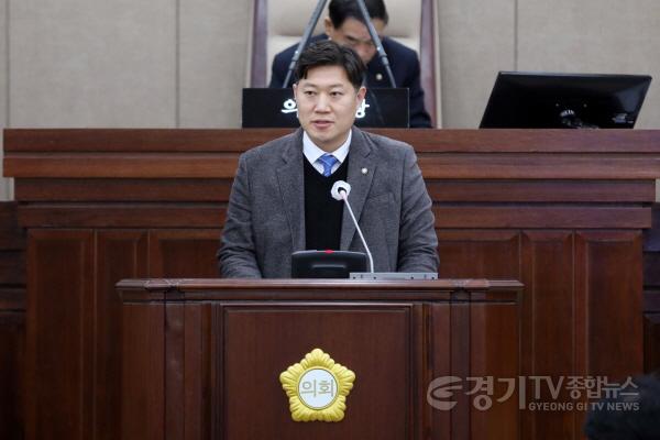 [크기변환]2.김동은 더불어민주당 대표.jpg