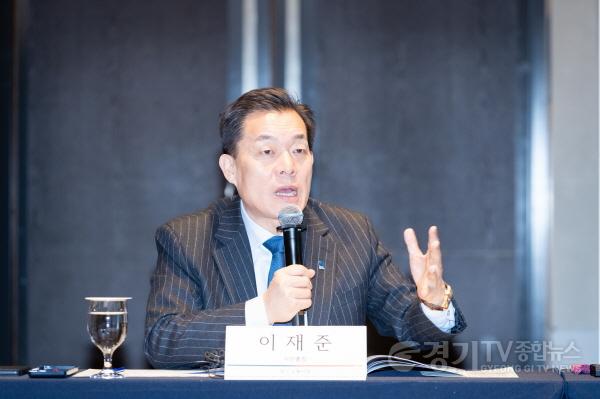 [크기변환]이재준 수원시장, ‘기후위기 대응·에너지전환 지방정부협의회’회장 선출(1).jpg